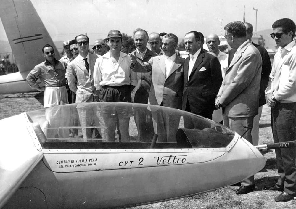 1961. Presentazione del prototipo dell'aliante "Veltro"