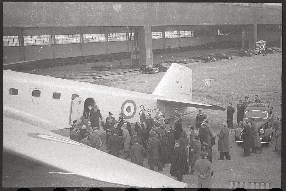 Il Presidente De Gasperi all'Aeritalia