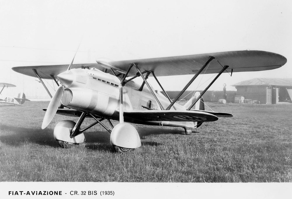 CR.32 visto di tre quarti