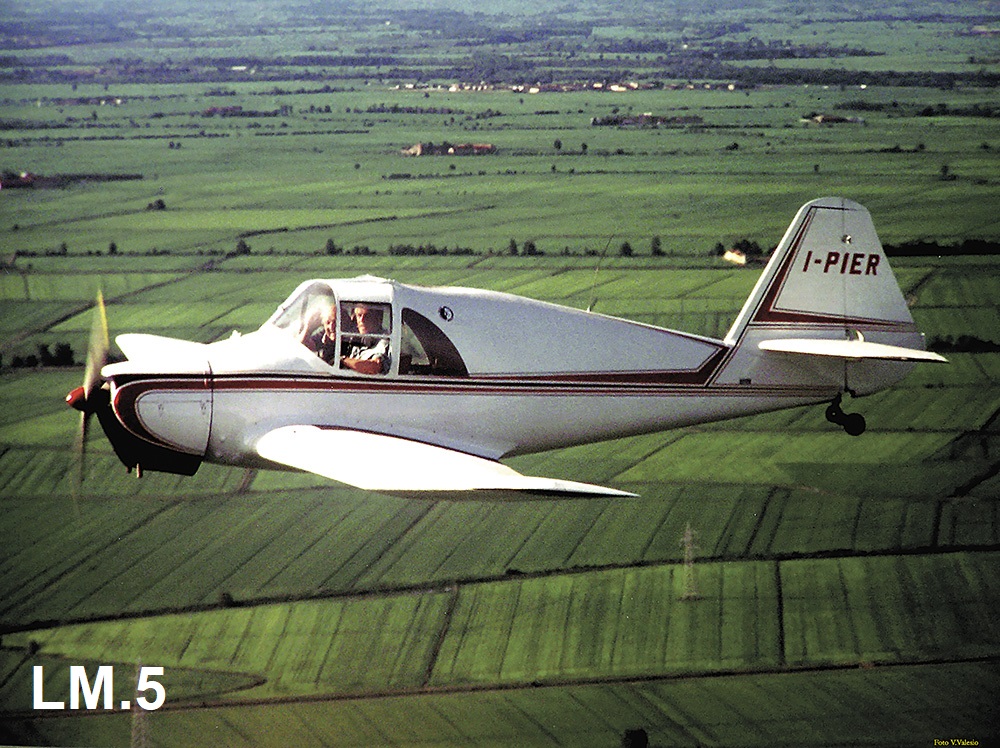 Il barone Piero Casana pilota l'LM.5 I-PIER