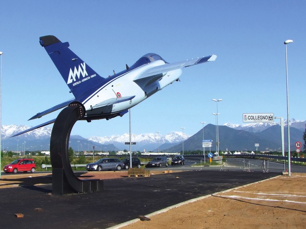 Il 2° prototipo AMX alla rotonda