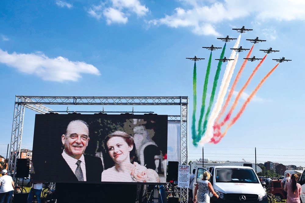 Omaggio delle Frecce Tricolori al generale Dalla Chiesa