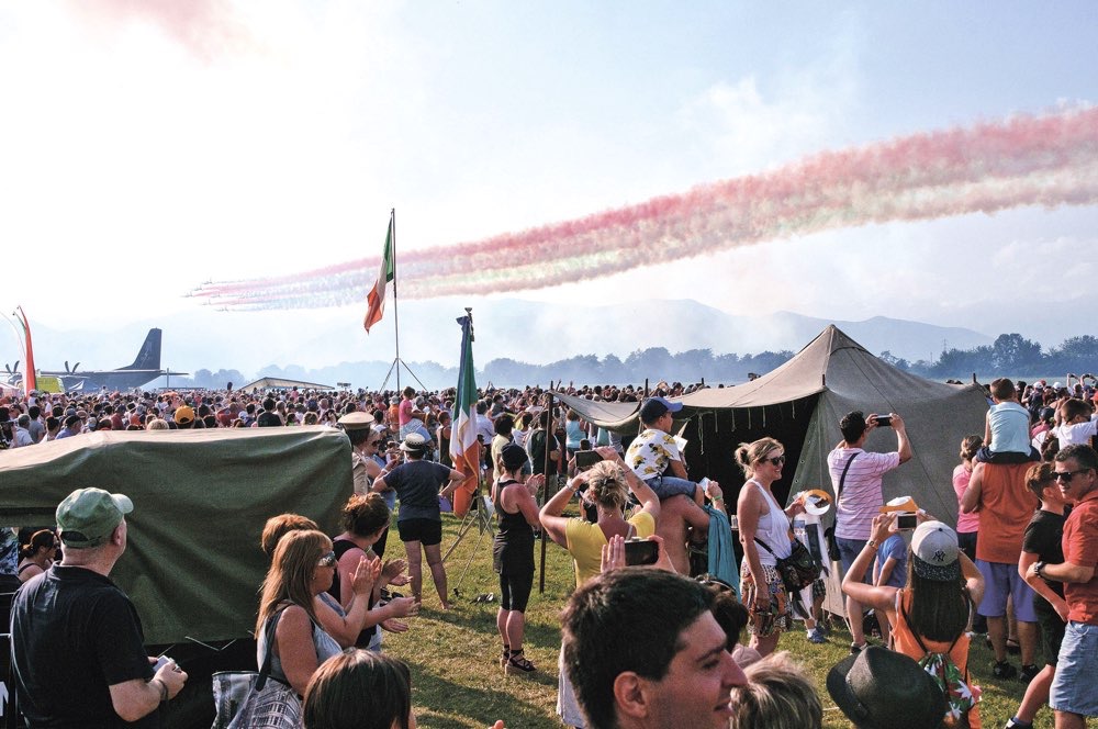 Le Frecce Tricolori in formazione