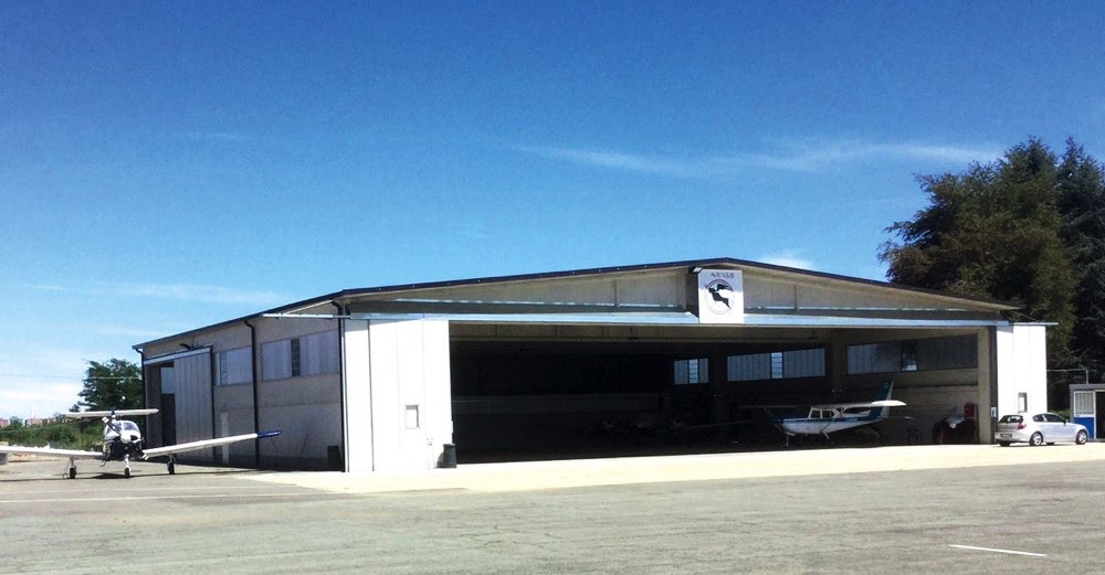 Il nuovo hangar inaugurato nel giugno 2016